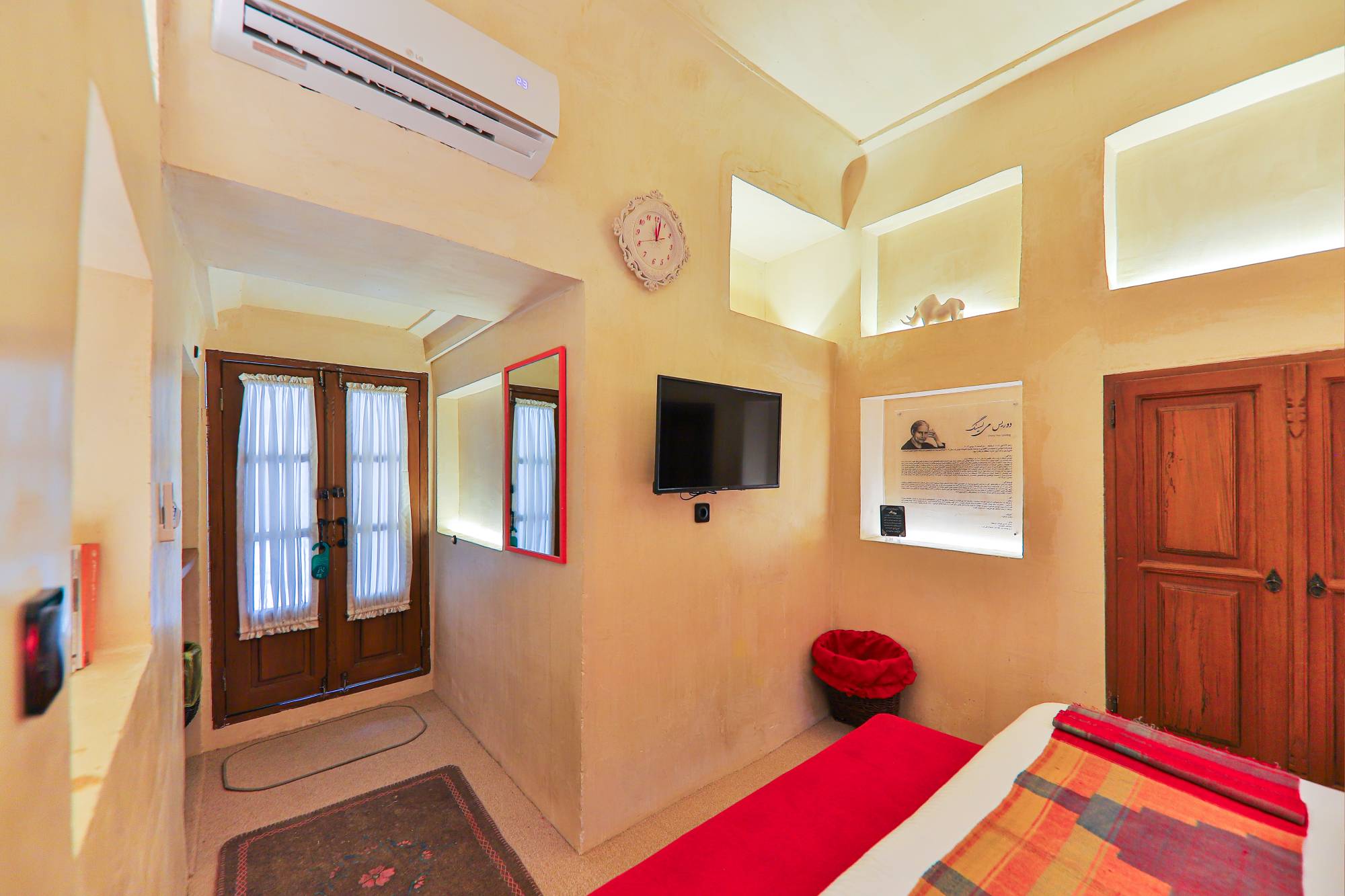 اتاق گلسرخی