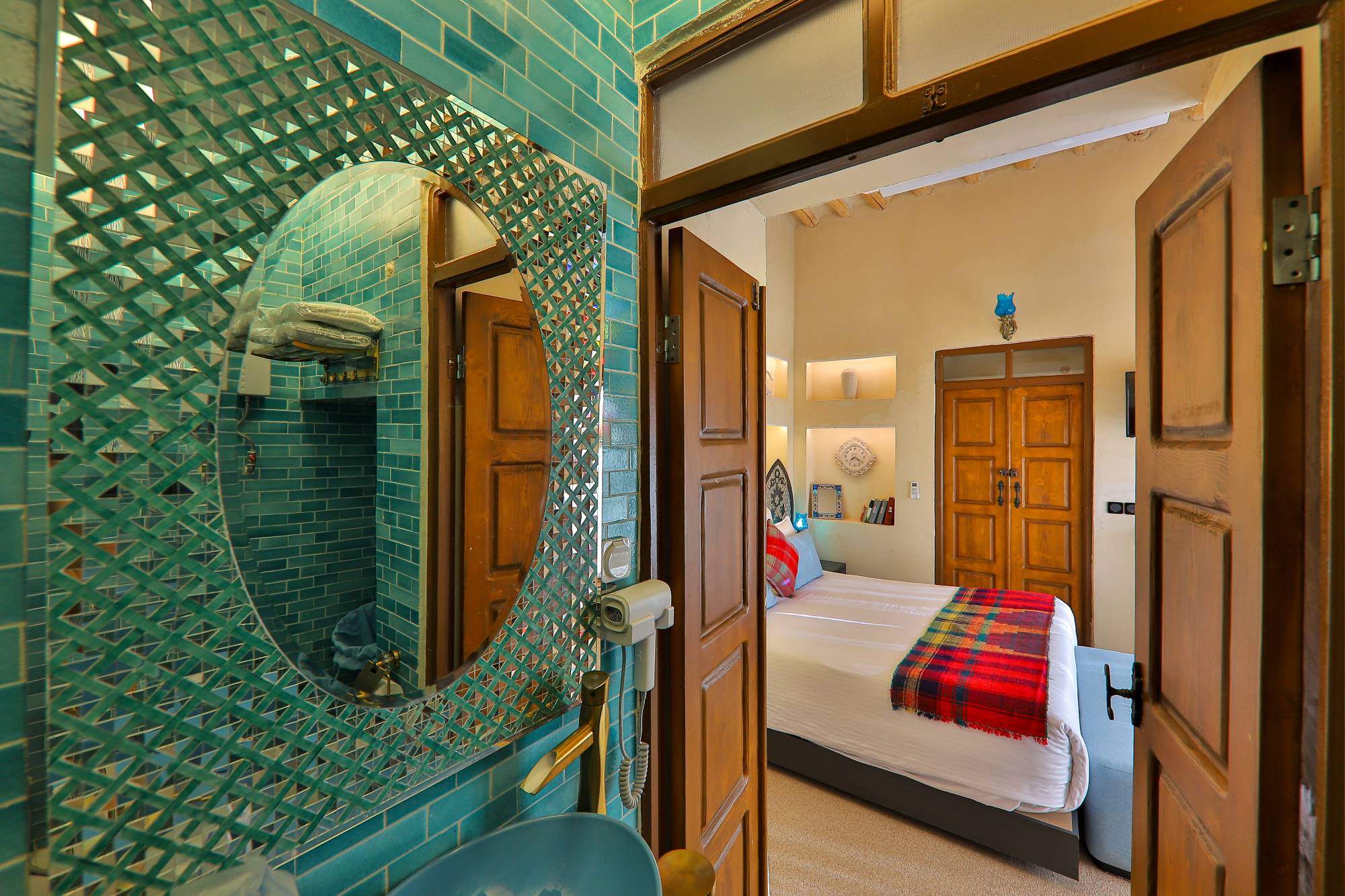 اتاق فیروزه