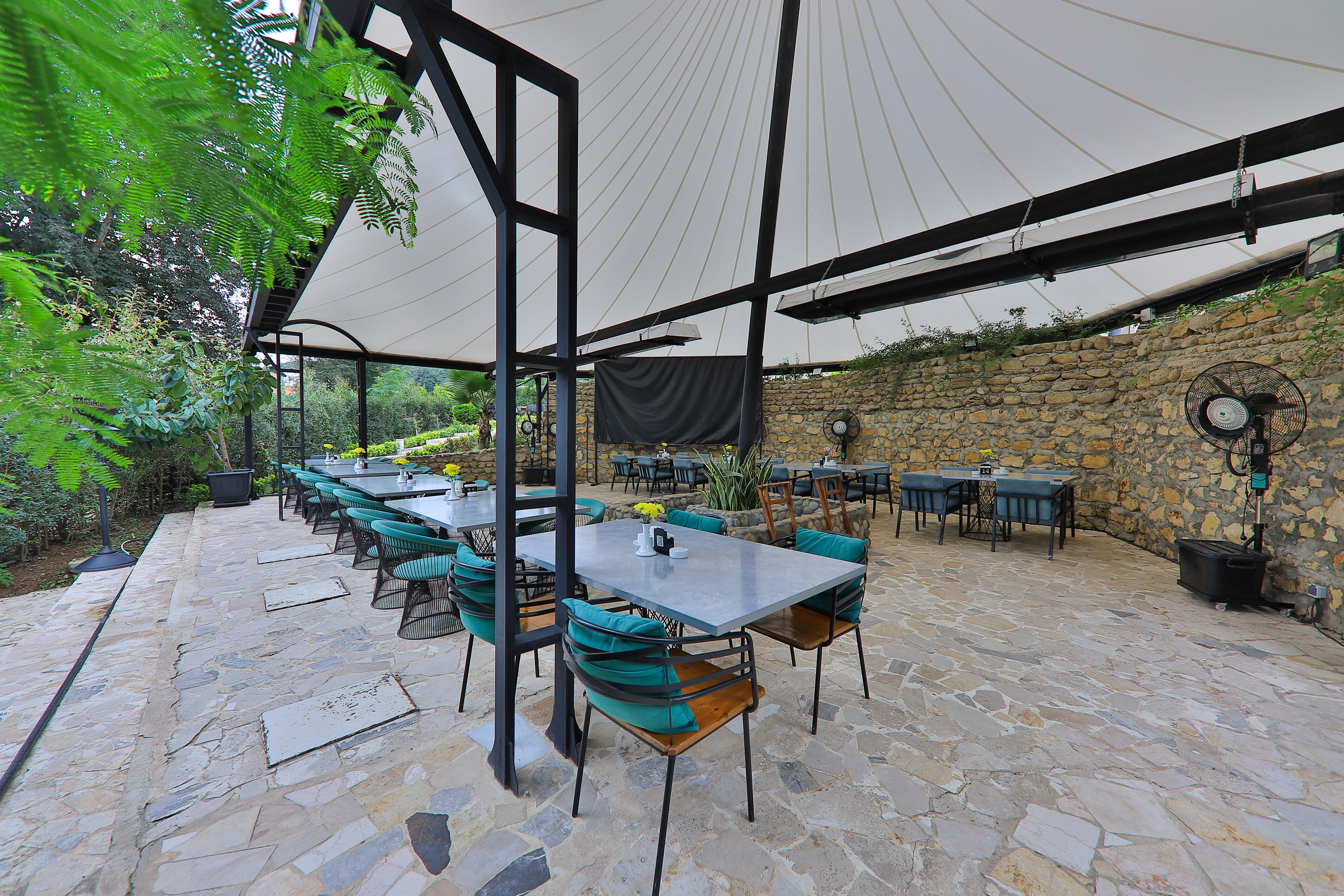 رستوران ونوشک ساری ۳