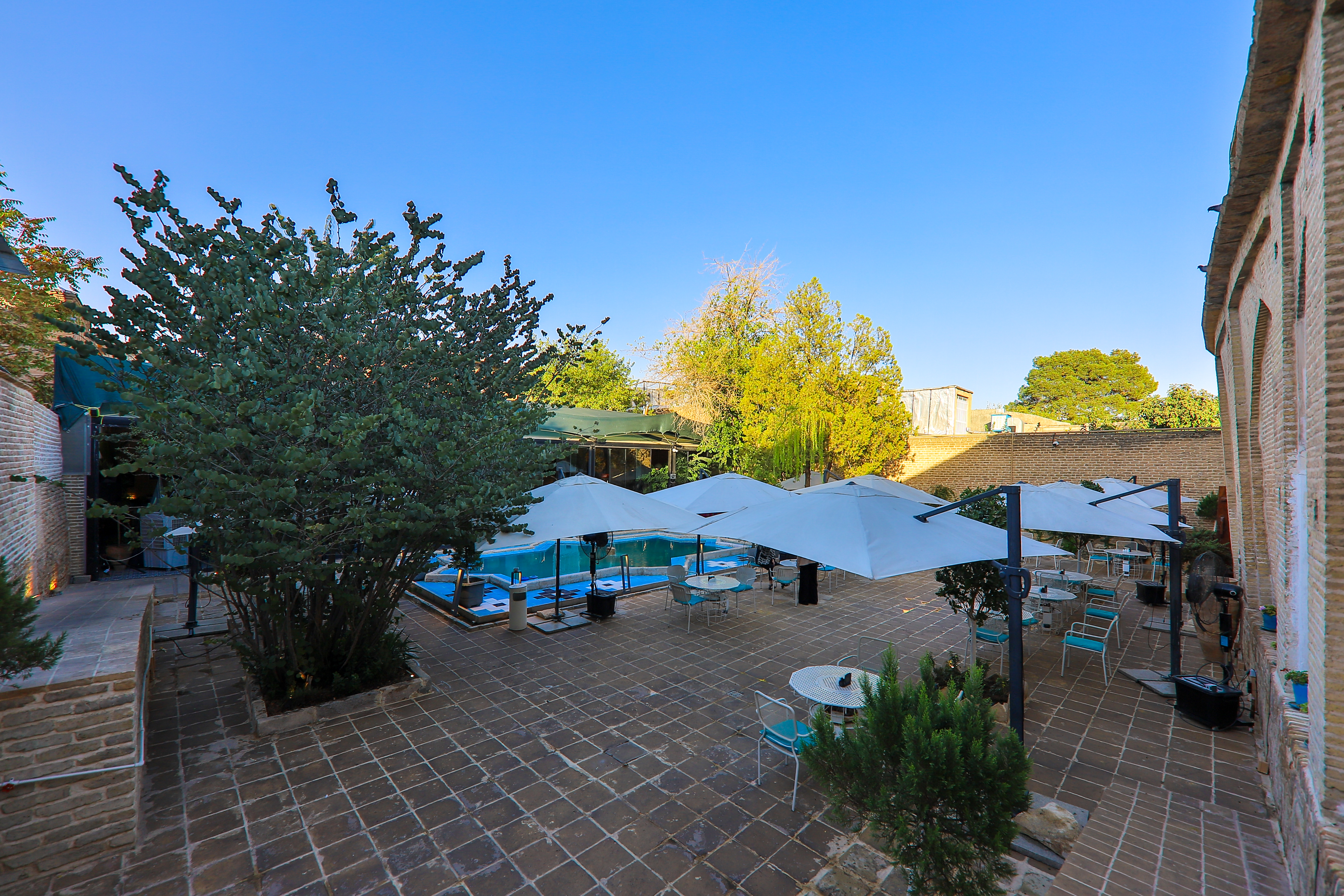 رستوران کرمانشاه ۶