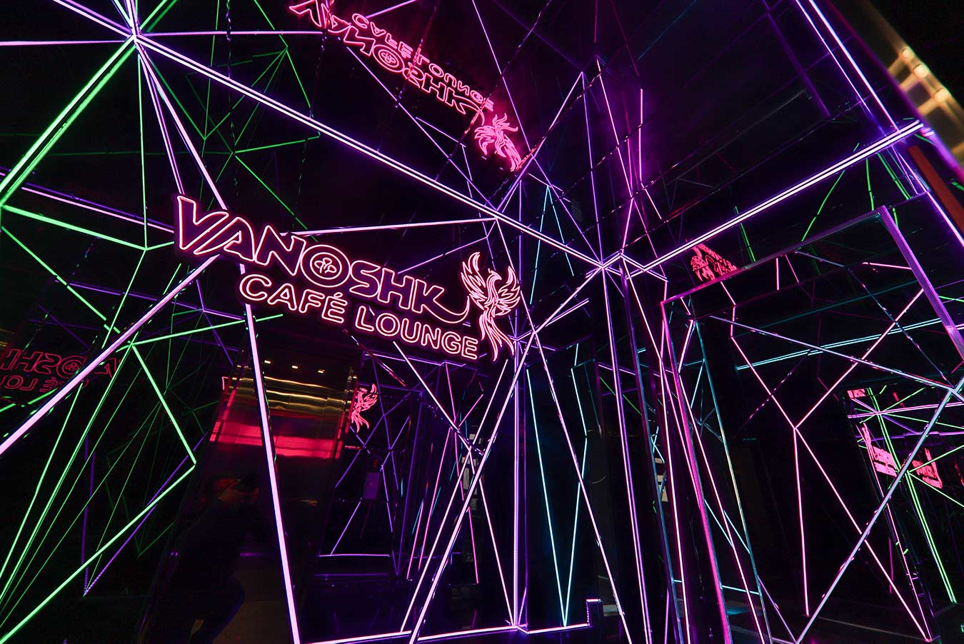 کافه لانژ ونوشک تهران / فضا ها